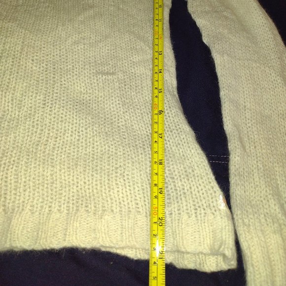 American Eagle Sweater - Picture 3 of 8